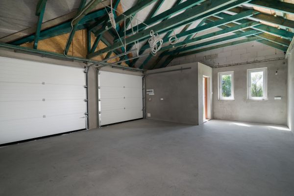 Garage Floor Concrete Repair in Mobile